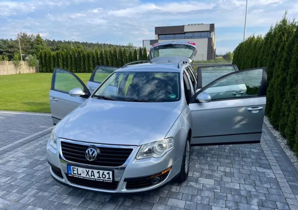 samochody osobowe Volkswagen Passat cena 17900 przebieg: 230000, rok produkcji 2008 z Bartoszyce